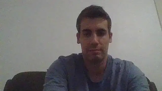 JulioIsHere4you's cam snapshot