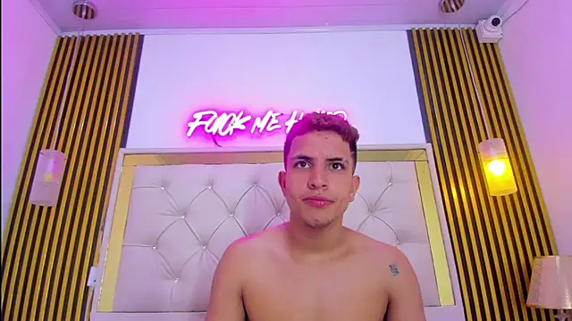 Kevin_Erotic live sex cam