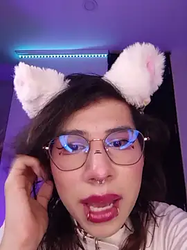 Sweet-SharoKitty live sex cam