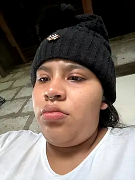 moncerrat_luna live sex cam