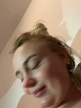 CherryEmmy live sex cam