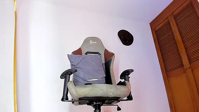 sotooliver3 live sex cam