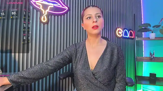 Nahiajhonson_'s cam snapshot