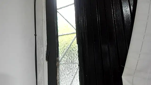 angela_nix's cam snapshot