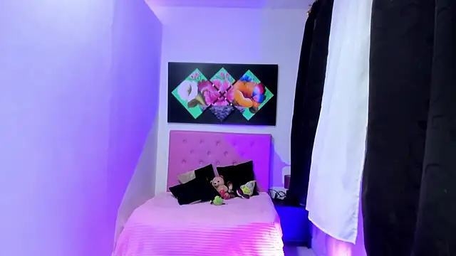 issa_kitty live sex cam