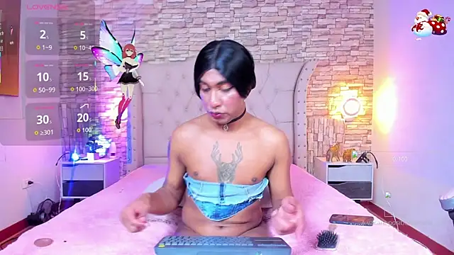 Lucia-Horny24 live sex cam