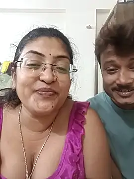 LAVERNIYA_'s cam snapshot