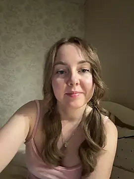 Elineaa's cam snapshot