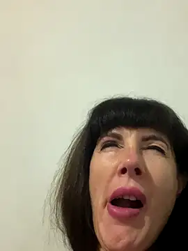 LadyLuxLover's cam snapshot