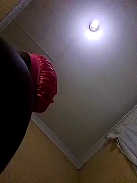 MassiveBoobsxxxx's cam snapshot