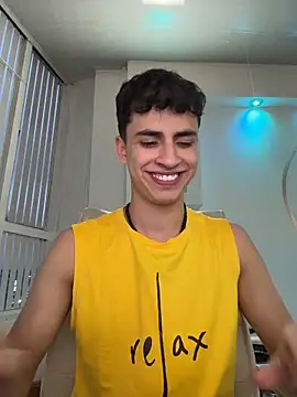 AdrianRinaldi live sex cam