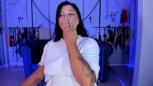 yey_bdsm's cam snapshot