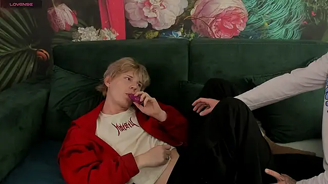 Kevin_Derek live sex cam