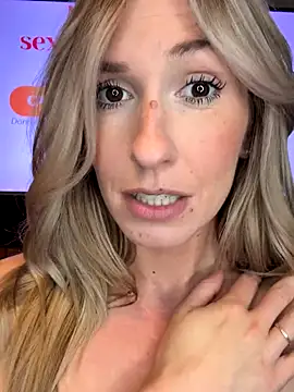 lola_tentatiion live sex cam