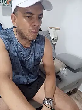 latinmartin73's cam snapshot