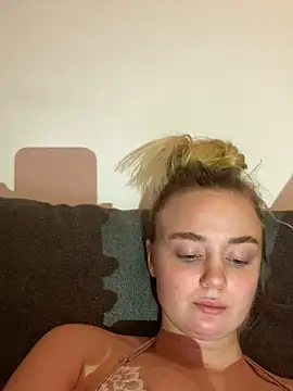 CherryEmmy's cam snapshot