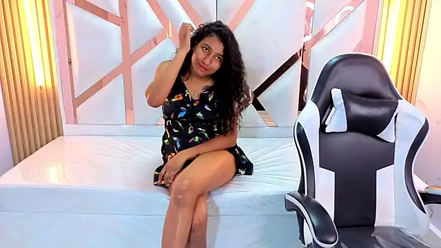 ninadelight_tp's cam snapshot