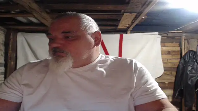 Newfiesausage1972 live sex cam