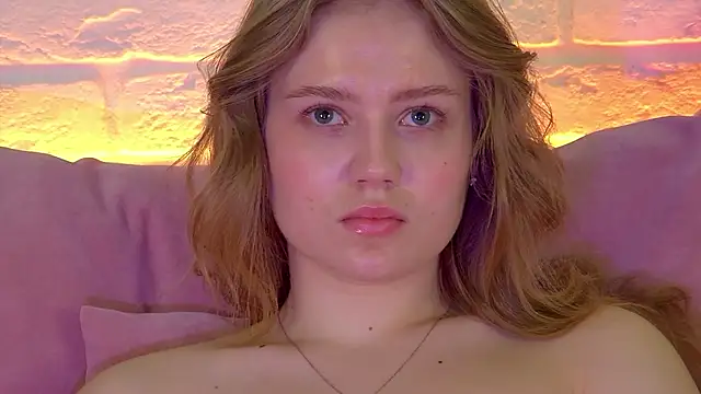 SelinSwarovski's cam snapshot