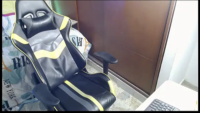 Lucifer_go's cam snapshot