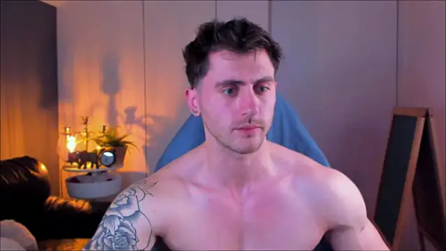 Oscar_Miller_ live sex cam