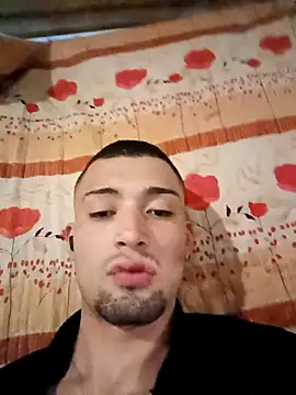 Suggarwhite18CM's cam snapshot