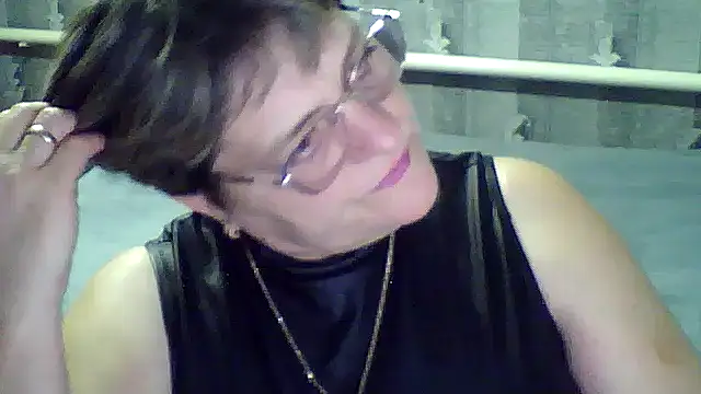 ElzaJewel's cam snapshot