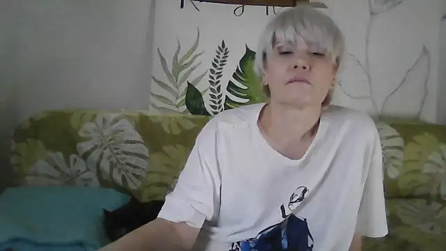 Catty_Lady's cam snapshot