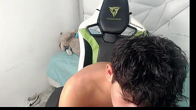 Cash_G_'s cam snapshot