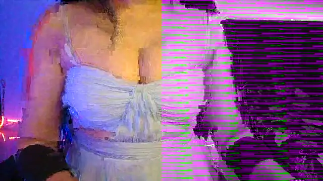 Komalika24's cam snapshot