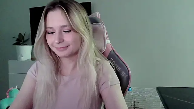 VladaLevine's cam snapshot