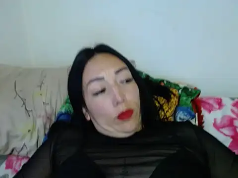 Laura_martin_'s cam snapshot