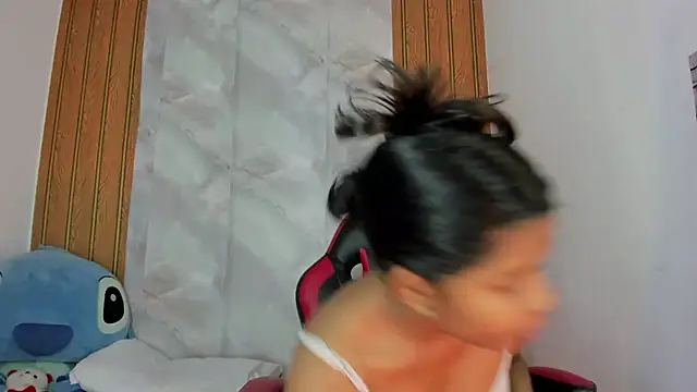 aitanacortes's cam snapshot