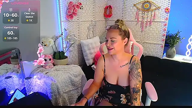 EllieKarrX live sex cam