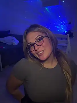 BlondeSarah2006 live sex cam