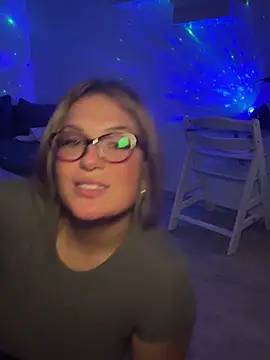 BlondeSarah2006's cam snapshot