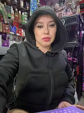 TamySweetness live sex cam