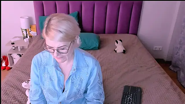 sabrinamacmarren's cam snapshot