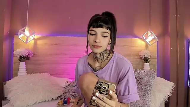 AmberHudson live sex cam