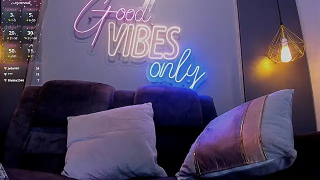 LOLIITA__LOVE's cam snapshot