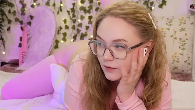 MonicaAsis's cam snapshot