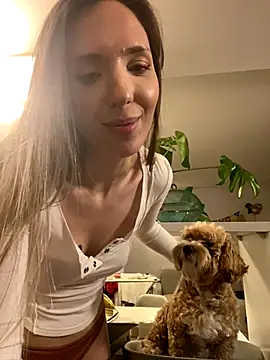 LINA_ALL_EYES_ON_YOU's cam snapshot