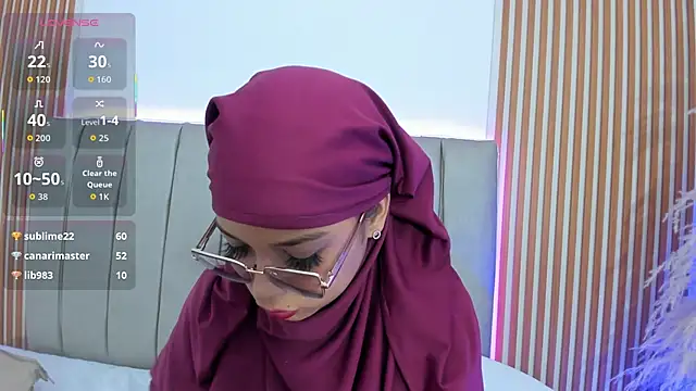 naishaa_'s cam snapshot