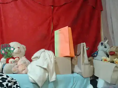 hottieperla's cam snapshot