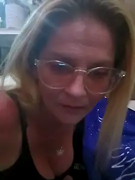 Goldenndoll's web cam