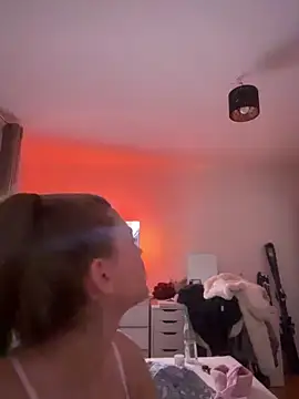 YoungLeo2006's cam snapshot