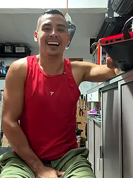 Paul22cm- live sex cam