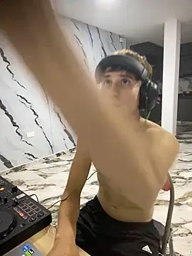 oliver_Lz live sex cam