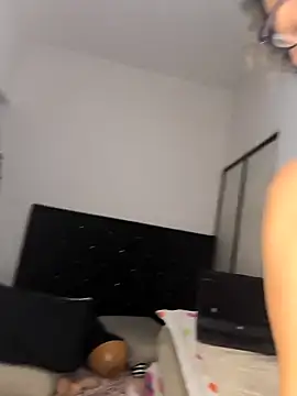 Nadia-melej live sex cam