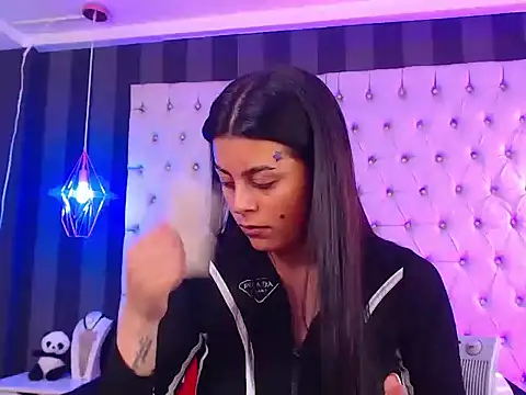 Camile_Petite's cam snapshot